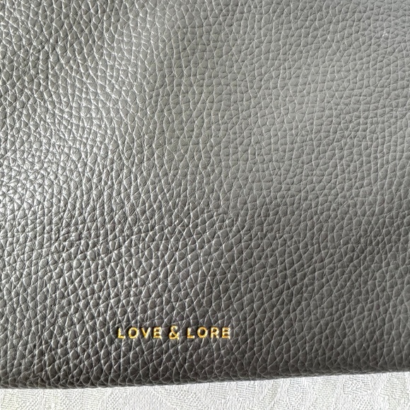Love & Lore wristlet clutch grey with copper fastener, grey vegan leather - Picture 8 of 8